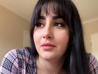 Love Chat Big Boobs Brunette Masturbating For Cam