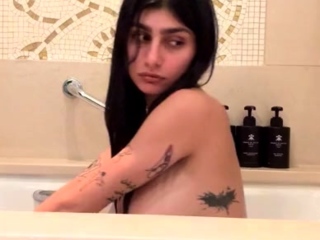 Mia Khalifa Nighttime Nude Routine Sextape Onlyfans Video
