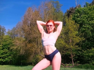 Amateur redhead shaves and masturbates